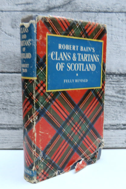 Robert Bain's The Clans and Tartans of Scotland book front cover