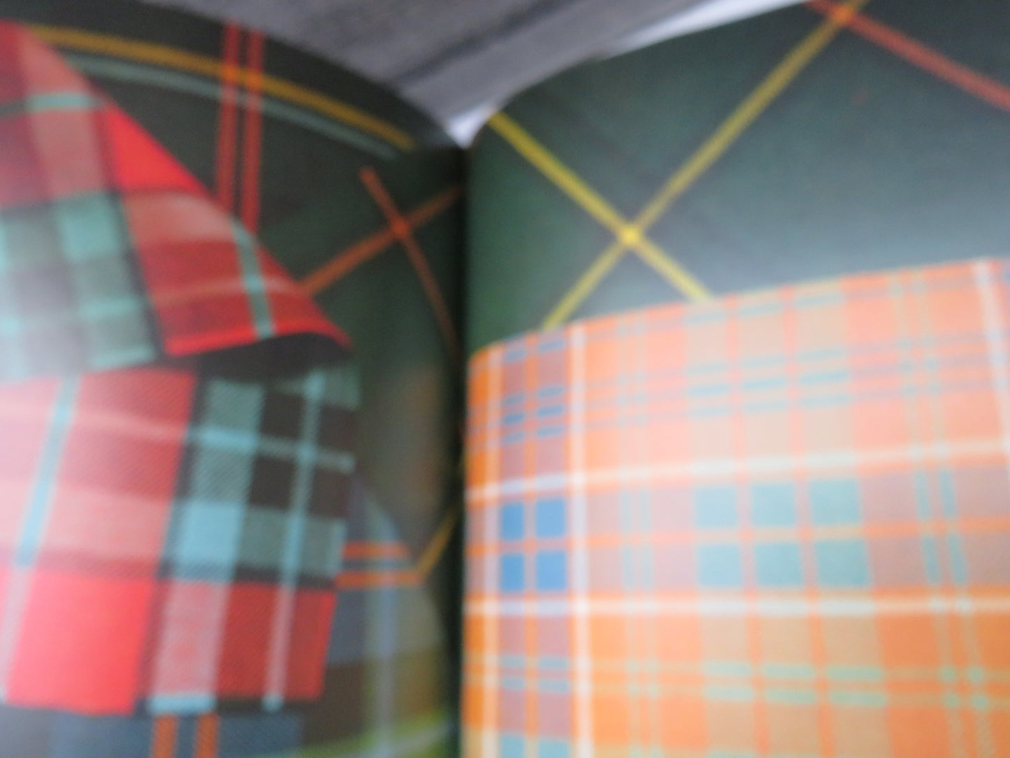 Tartans Their Art and History By Ann Sutton & Richard Carr Photography By David Cripps 1984