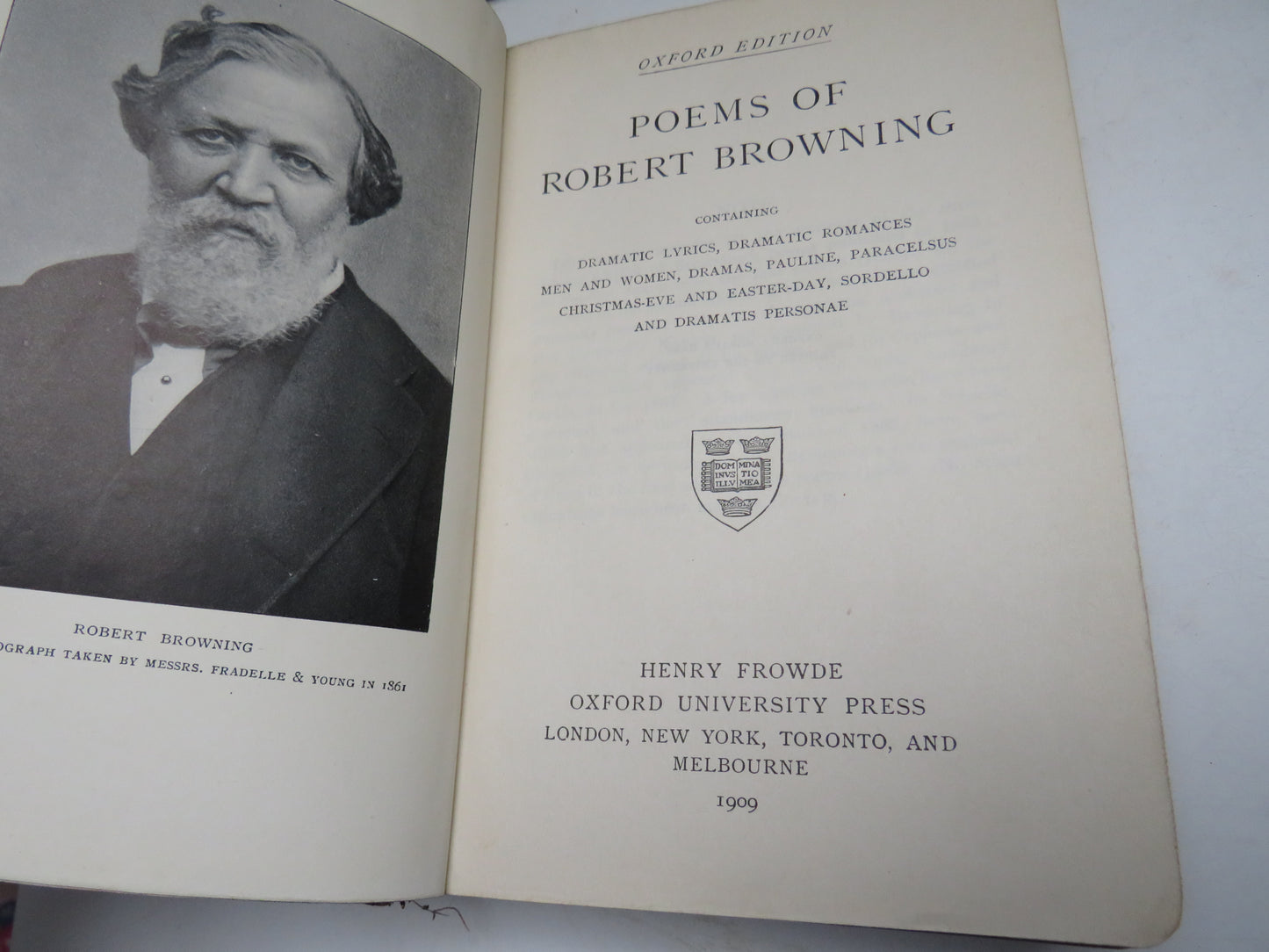 Poems of Robert Browning, containing Dramatic Lyrics, Dramatic Romances, Men and Women, Dramas, Pauline, Paracelsus, Christmas-Eve and Easter-Day, Sordello and Dramatis Personae, 1909