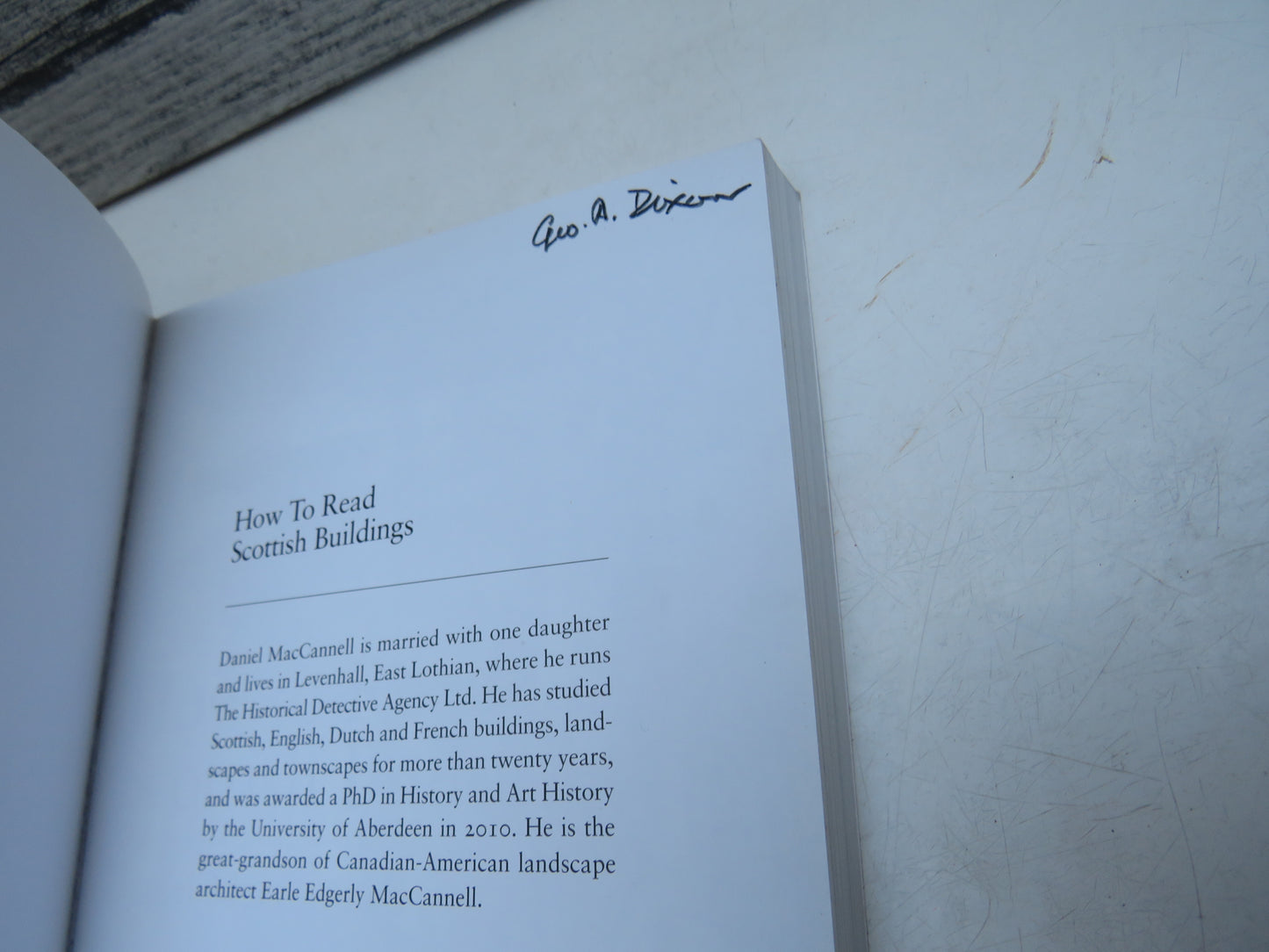 How To Read Scottish Buildings By Daniel MacCannell 2015