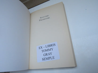 Scottish Prehistory by Richard Oram, 1997 book image 3