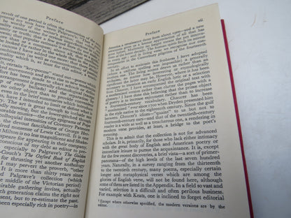 The Albatross Book of Living Verse English and American Poetry From The Thirteenth Century To The Pr book image 4