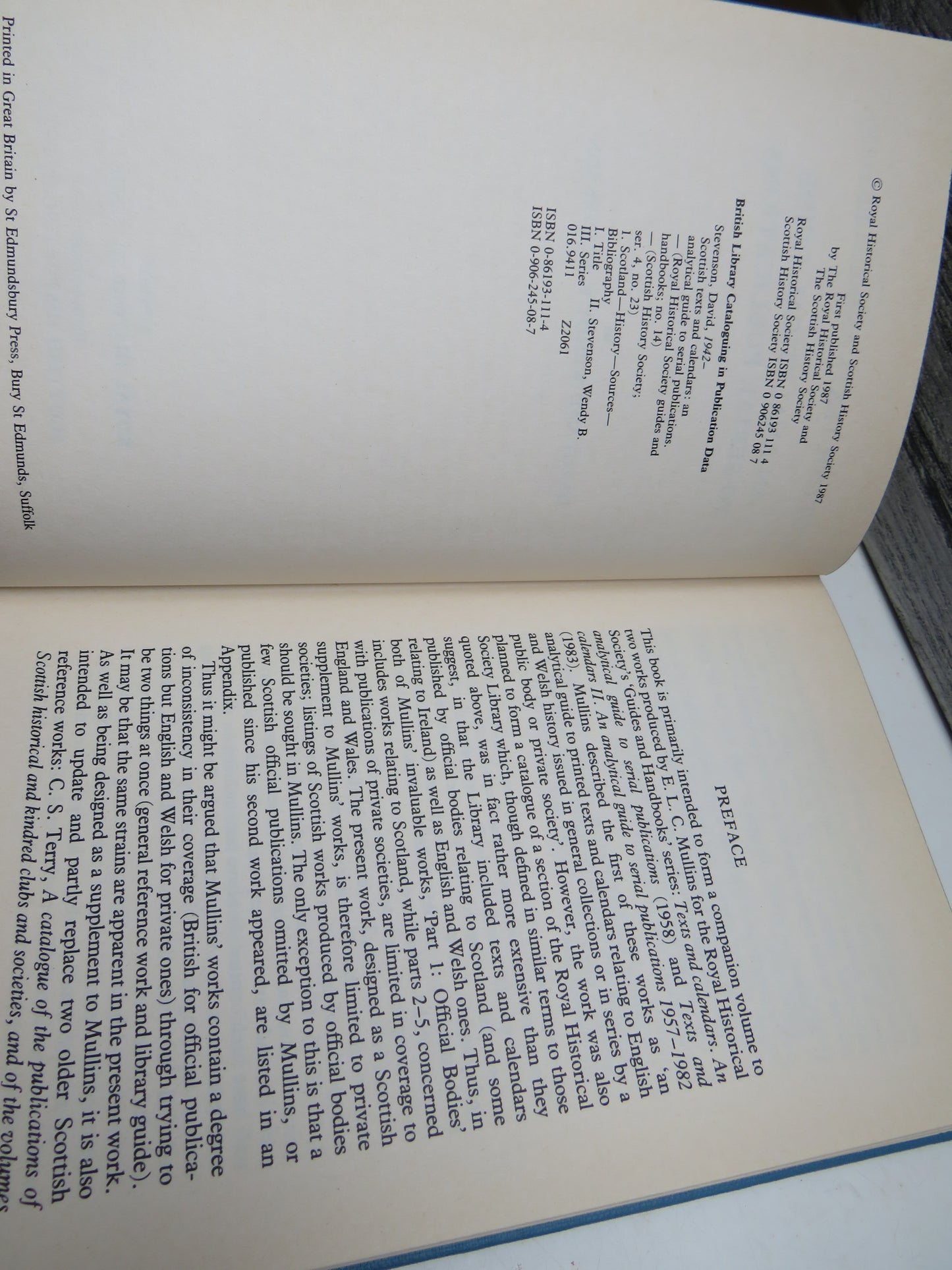 Scottish Texts and Calendars An Analytical Guide To Serial Publications By David and Wendy B. Stevenson 1987