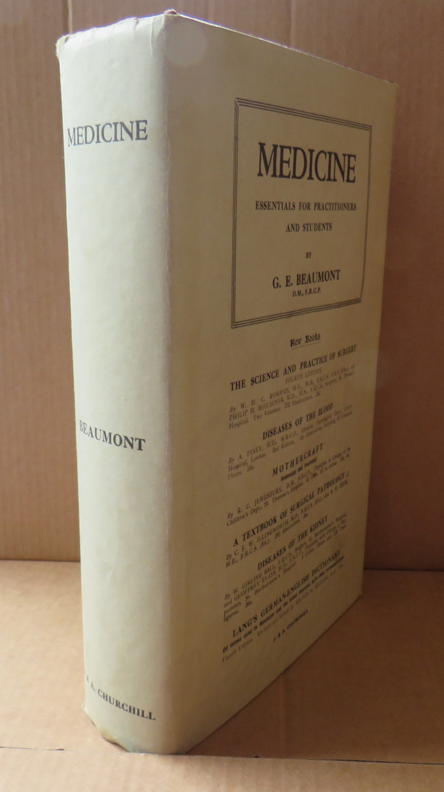 Medicine Essentials for Practitioners and Students by G.E. Beamont, 1932