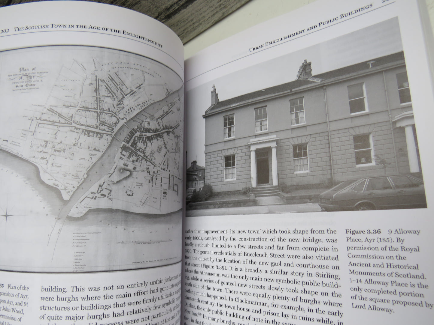 The Scottish Town In The Age of the Enlightenment 1740-1820 By Bob Harris and Charles McKean 2014