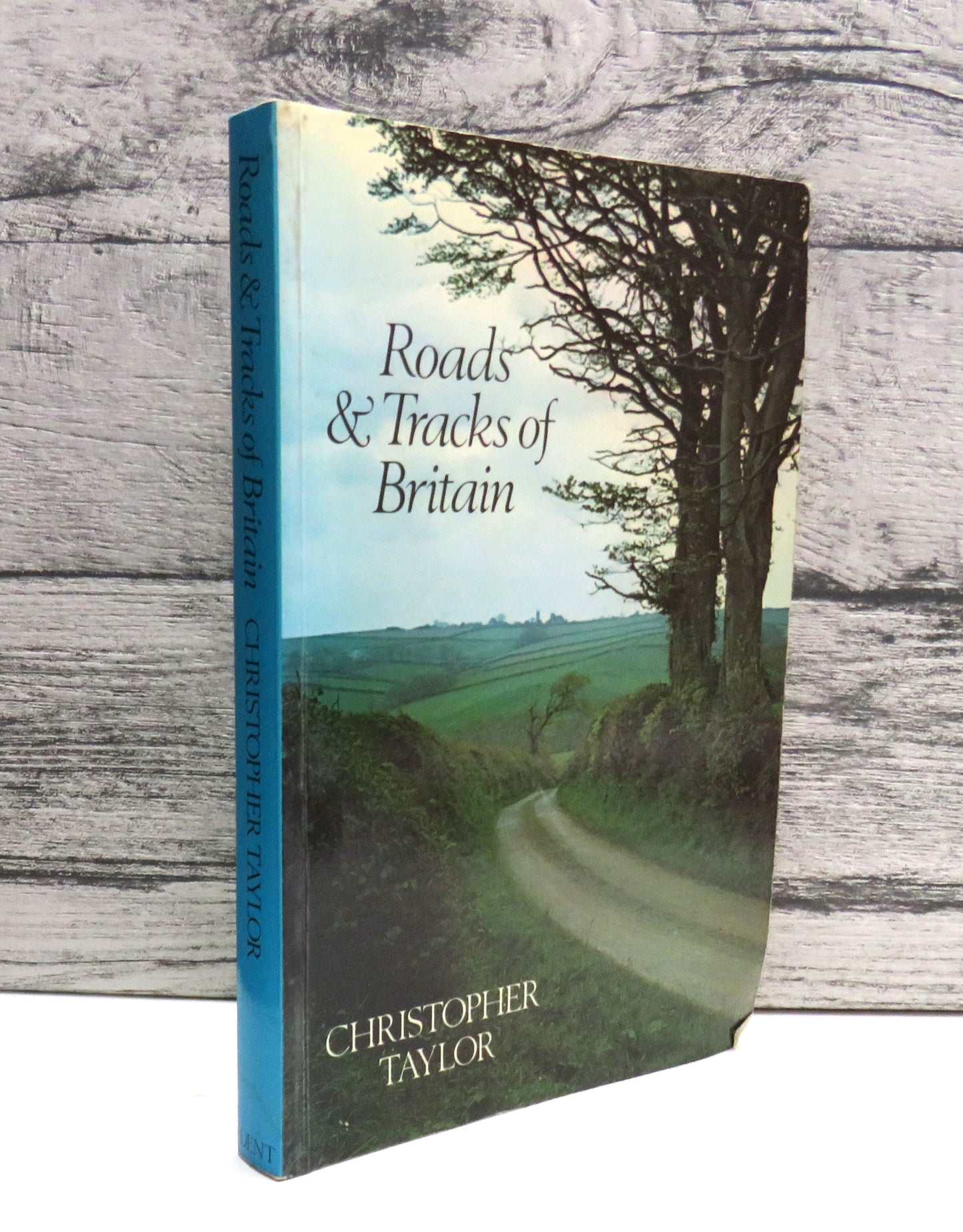Roads and Tracks of Britain By Christopher Taylor 1982