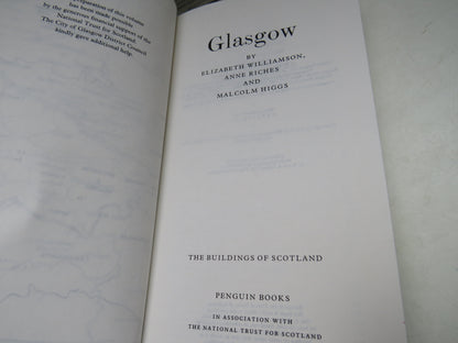 Glasgow By Elizabeth Williamson, Anne Riches and Malcolm Higgs The Buildings of Scotland 1990 book image 4