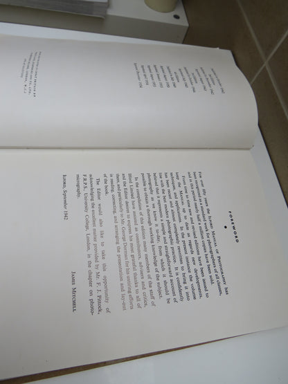 The Ilford Manual of Photography Edited by James Mitchell 1954 book image 5