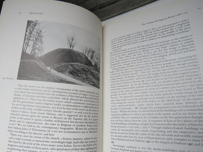 English Castles By R. Allen Brown 1970