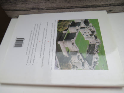 Forts and Fortresses From The Hillforts of Prehistory To Modern Times The Definitive Visual Account of the Science of Fortification by Martin Brice 1999