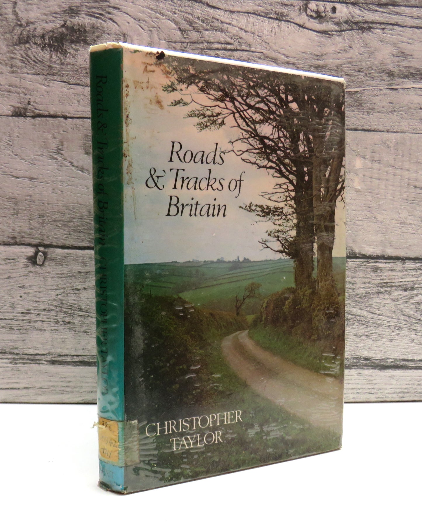 Roads and Tracks of Britain By Christopher Taylor 1979