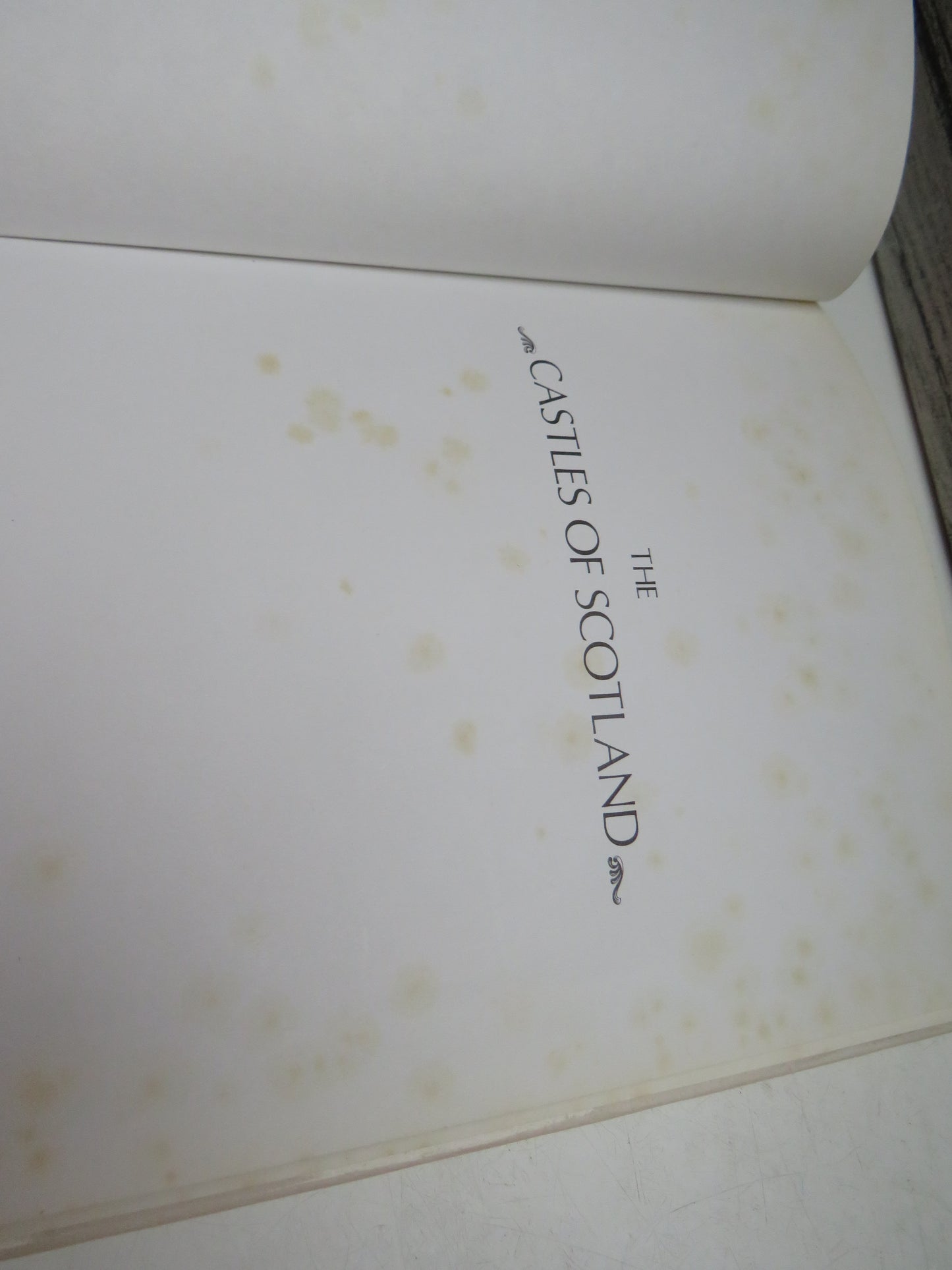 The Castles of Scotland By Susan Ross 1973