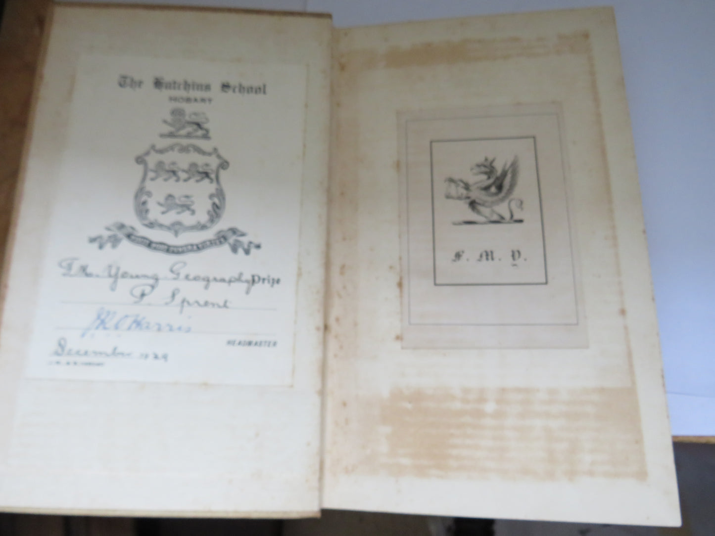 Cobbers A Personal Record of a Journey From Essex In England To Australia, Tasmania and Some of the Reefs and Islands In The Coral Sea, Made In The Years 1930, 1931 and 1932 by Thomas Wood