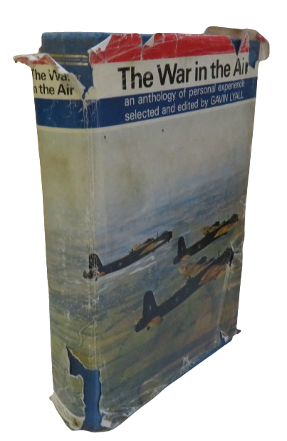 The War In The Air 1939-1945 by Gavin Lyall 1973 book front cover