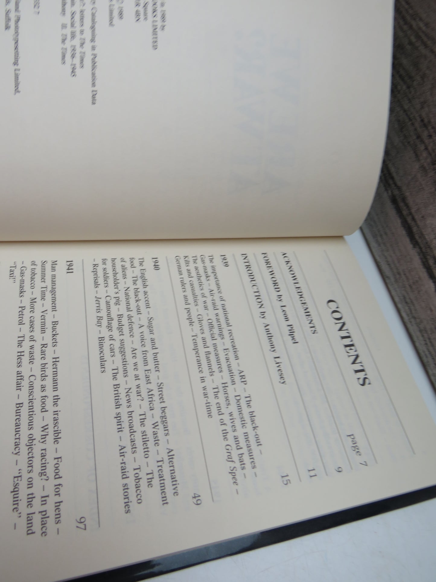Are We At War? Letters To The Times 1939-1945 Edited By Anthony Livesey 1989
