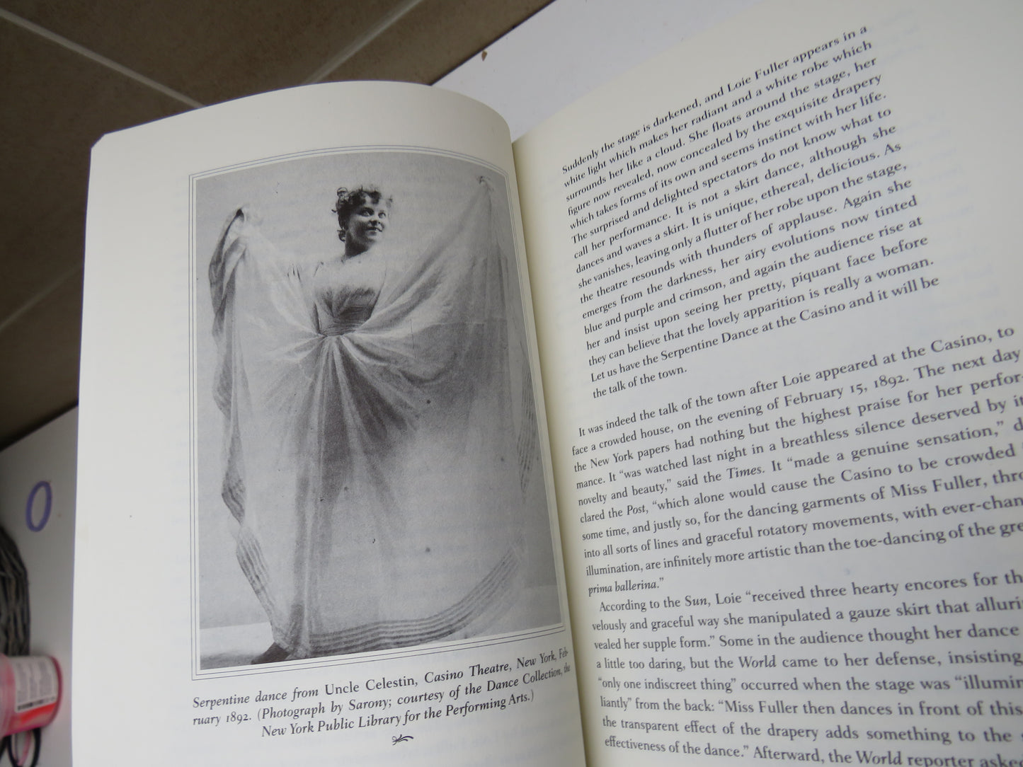 Loie Fuller Goddess of Light By Richard Nelson Current & Marcia Ewing Current 1997