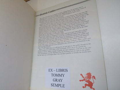 A Colourmaster Guide to Scottish Castles book image 3