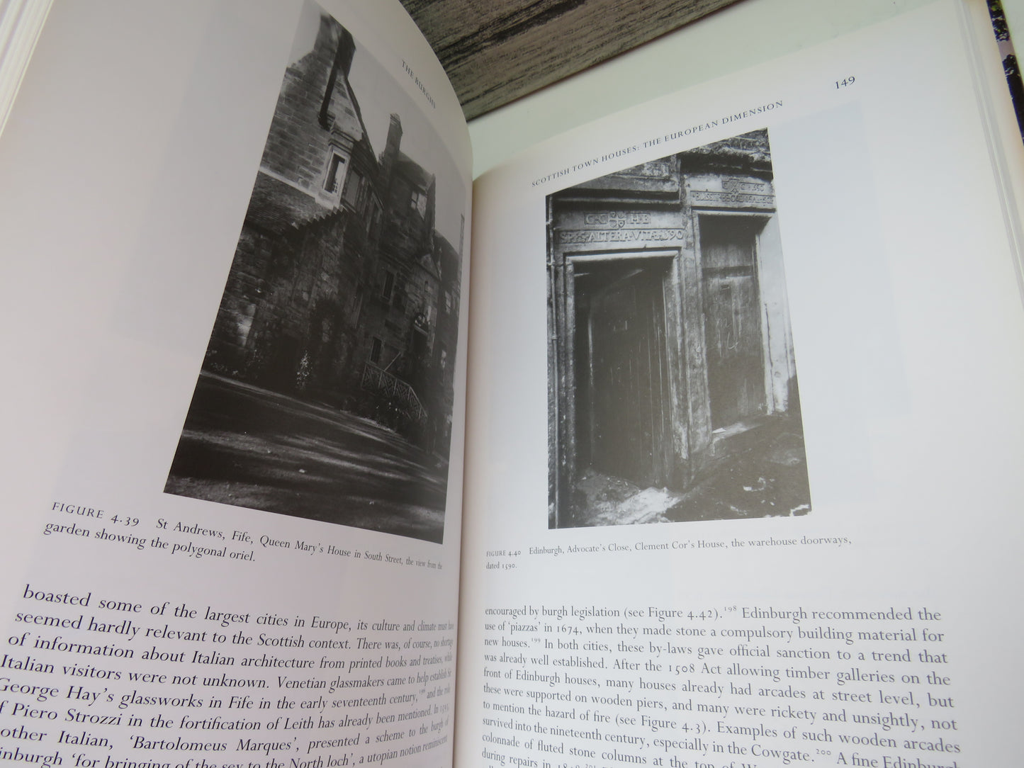Scottish Architecture Reformation To Restoration 1560-1660 By Deborah Howard 1995