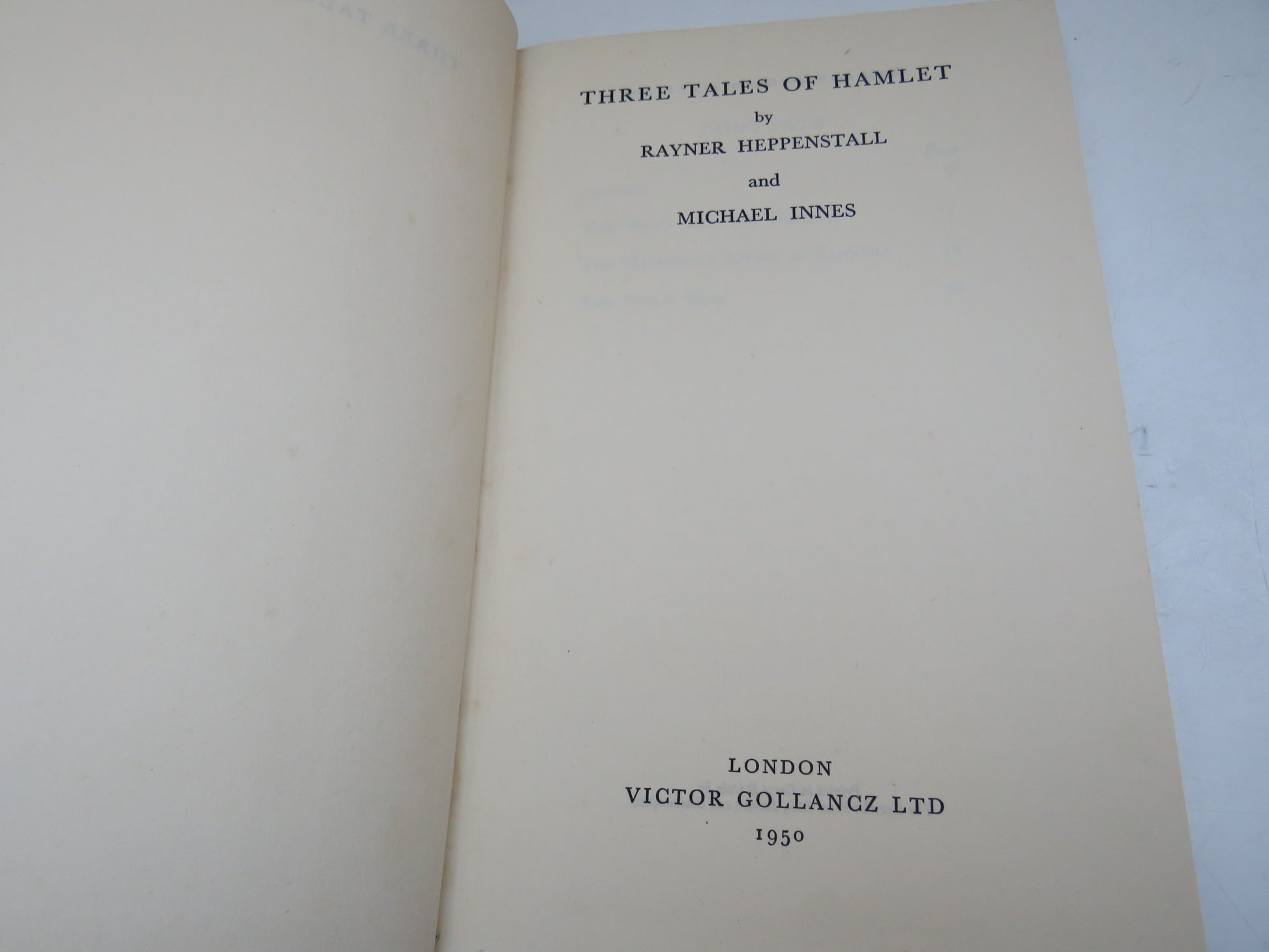 Three Tales of Hamlet By Rayner Heppenstall and Michael Innes 1950 book image 3