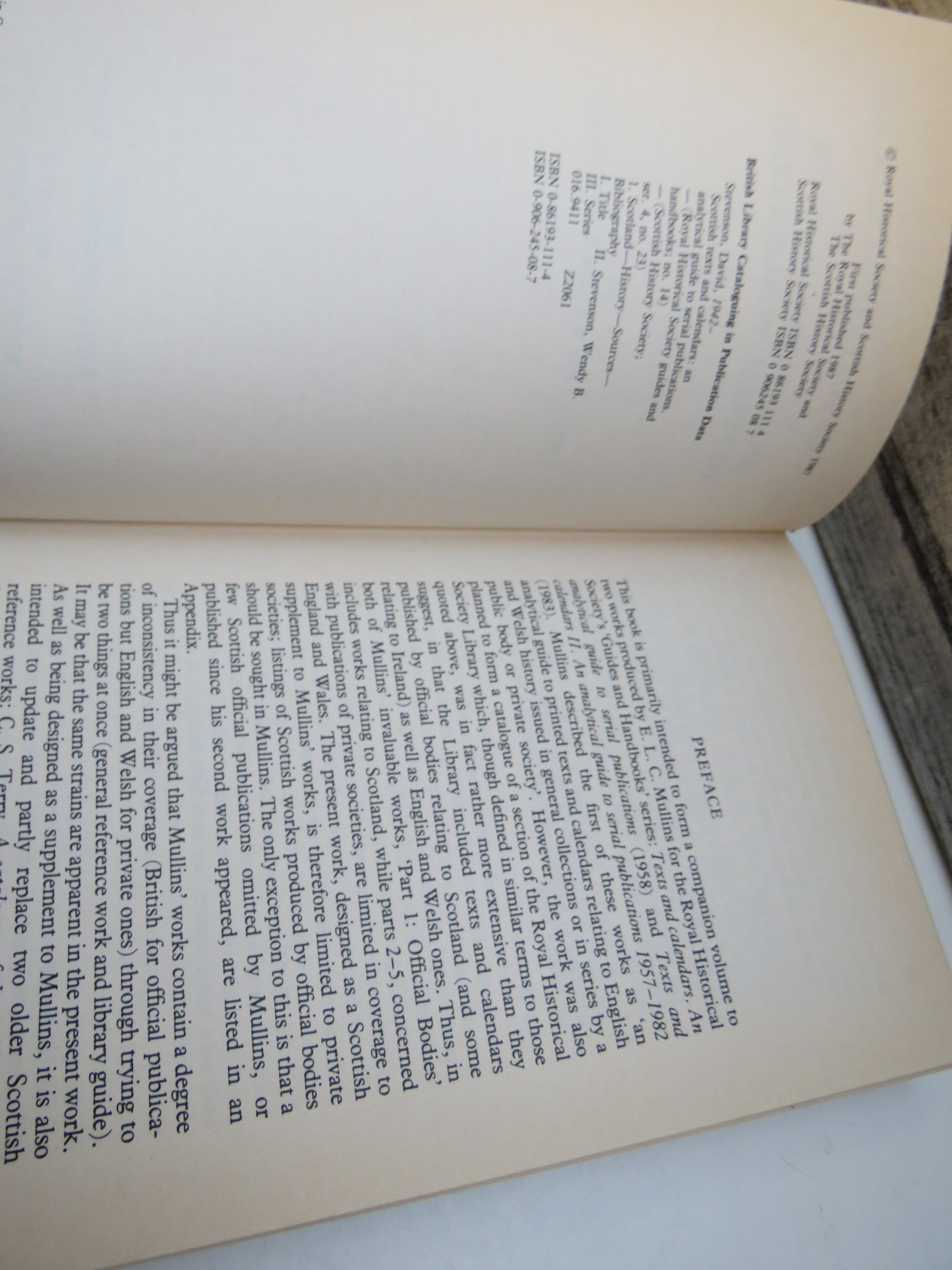Scottish Texts and Calendars An Analytical Guide To Serial Publications By David and Wendy B. Steven book image 5