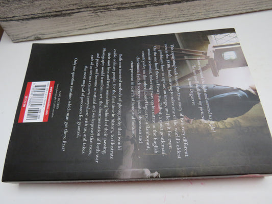 Capturing The Light By Roger Watson and Helen Rappaport 2013