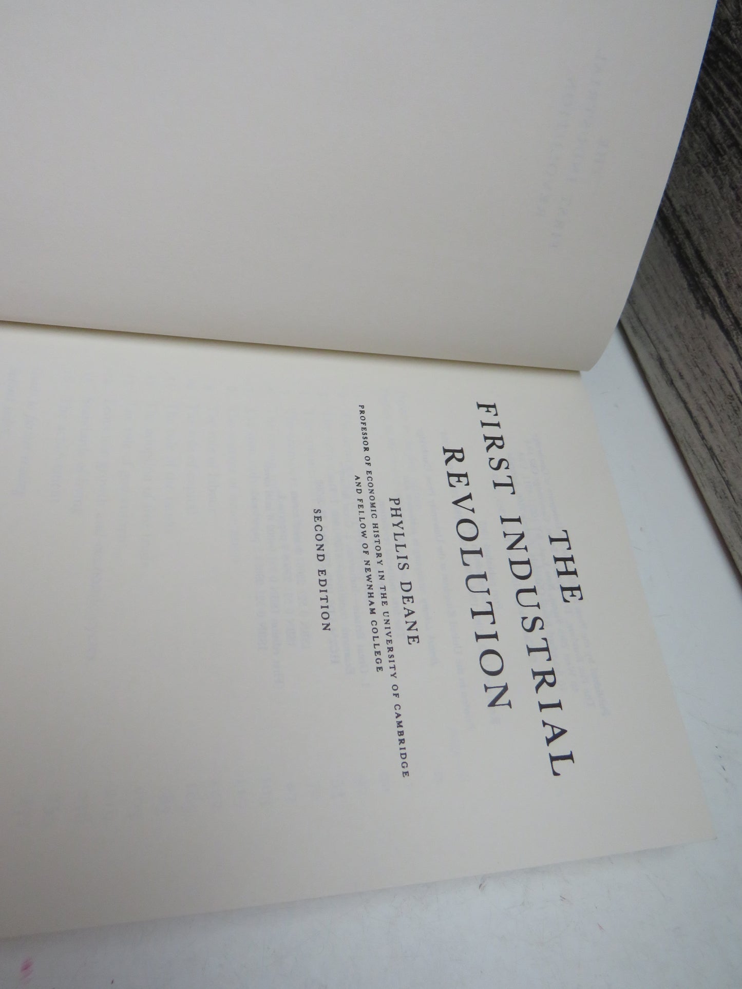 The First Industrial Revolution By Phyllis Deane 1998