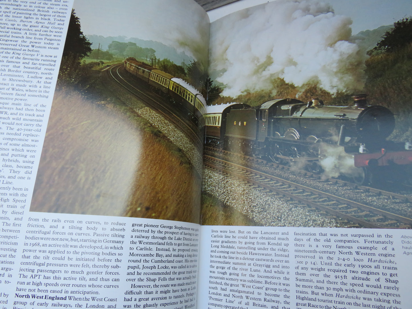 Pictorial History of Trains By O.S. Nock 1977