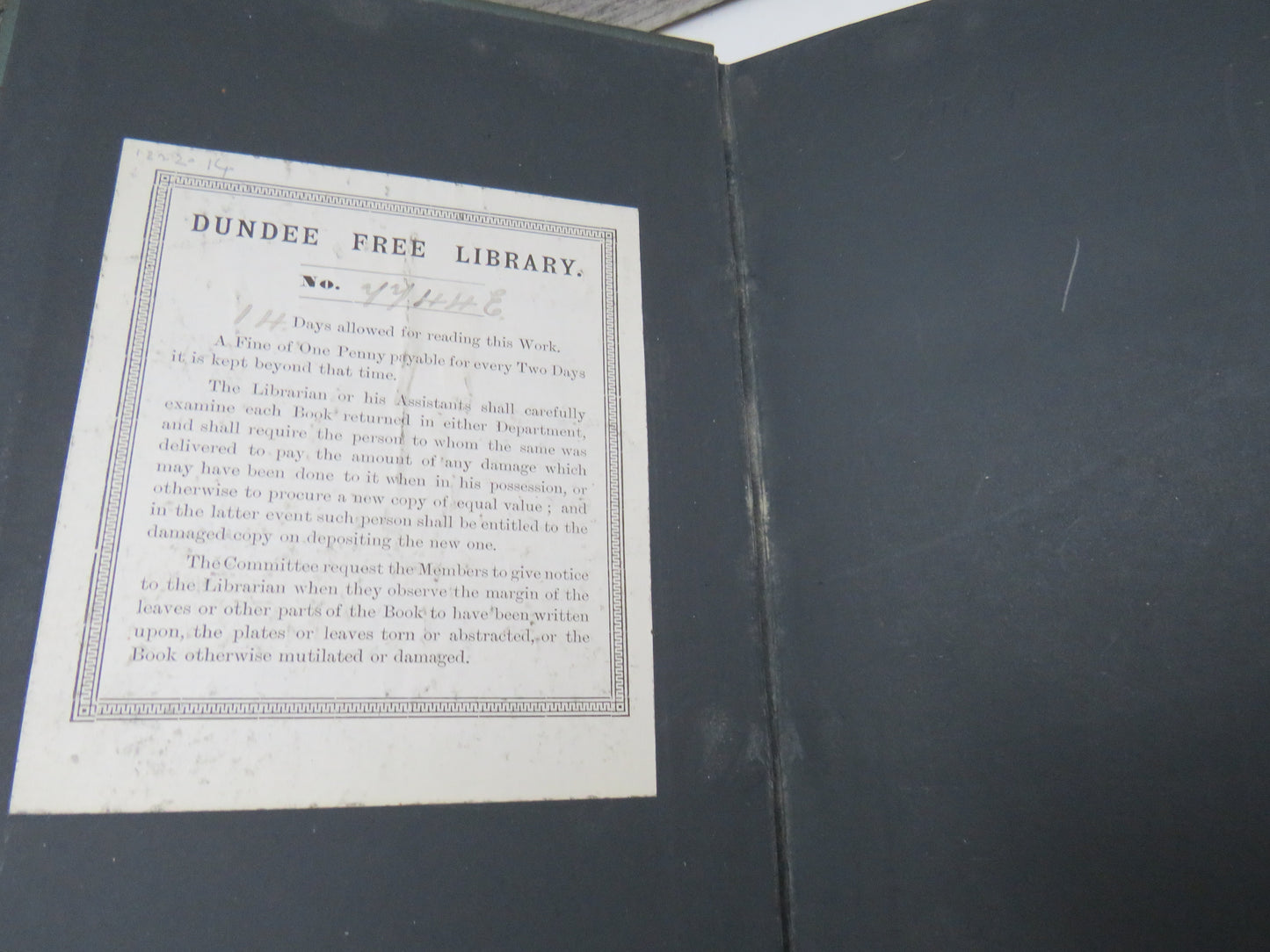 Descartes, Spinoza and The New Philosophy By James Iverach 1904