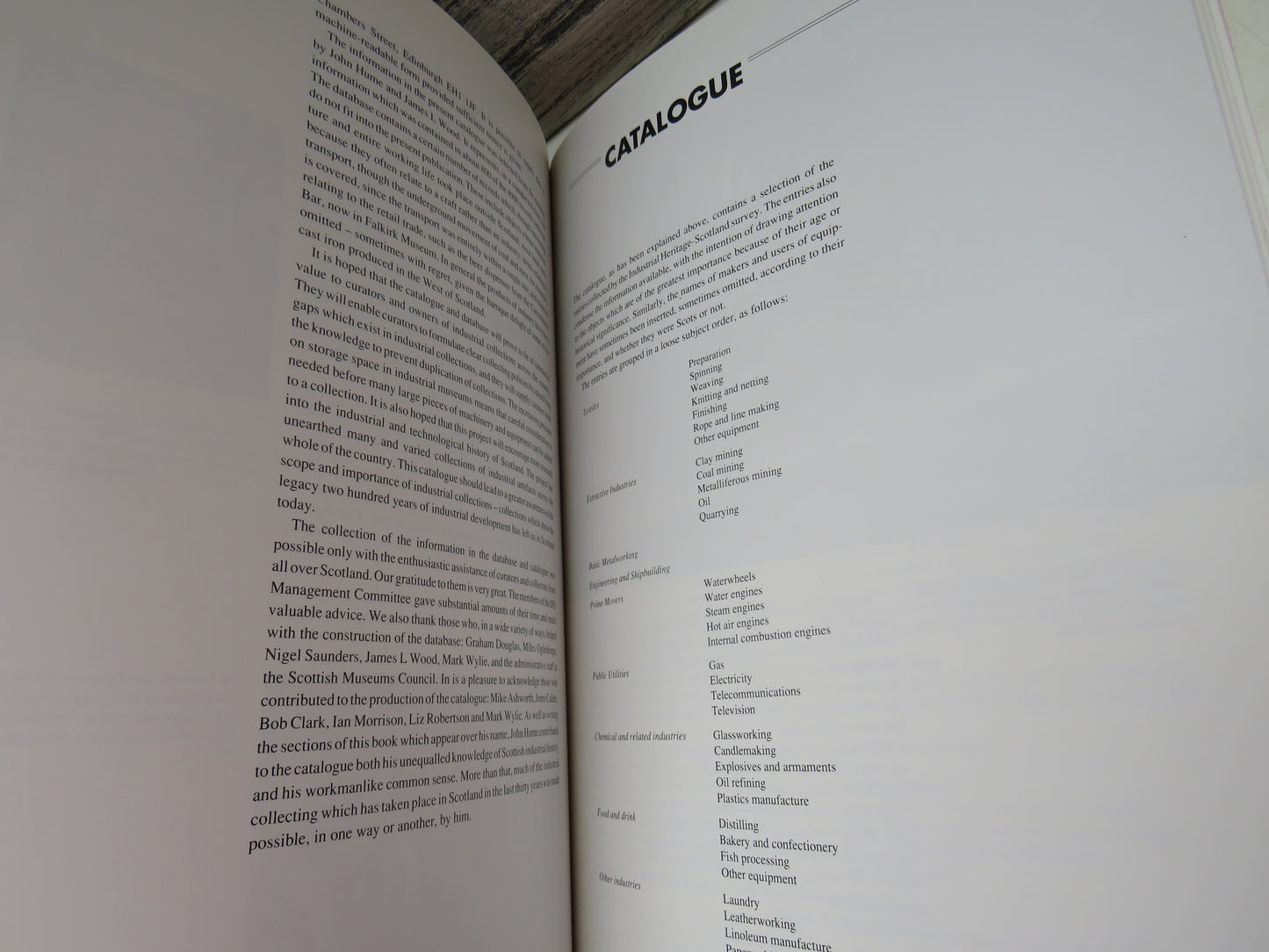 Scotland's Industrial Past An Introuduction To Scotland's Industrial History With A Catalogue of Preserved Material By John R Hume 1990