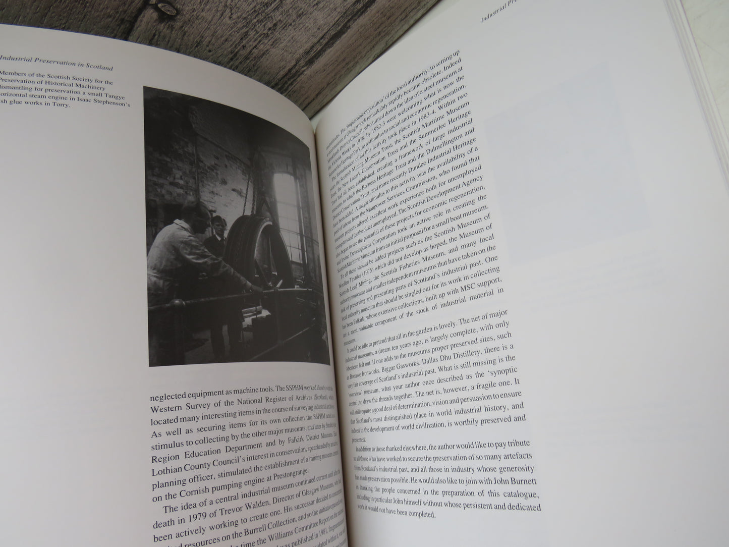 Scotland's Industrial Past An Introuduction To Scotland's Industrial History With A Catalogue of Preserved Material By John R Hume 1990