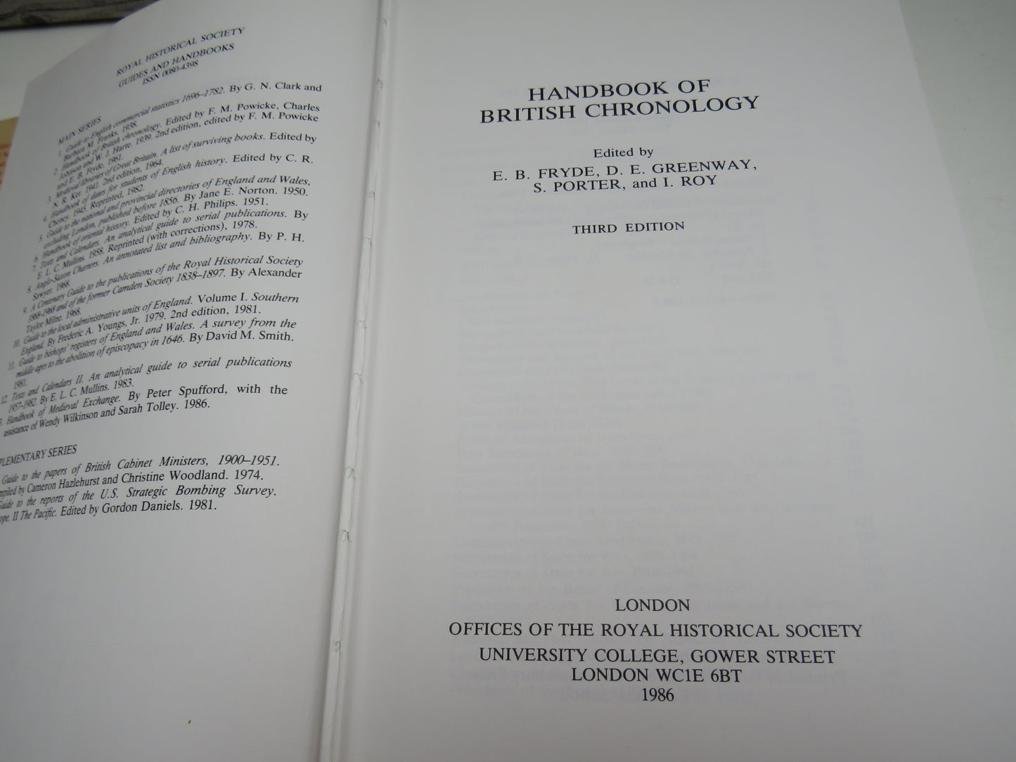 Handbook of British Chronology 1986