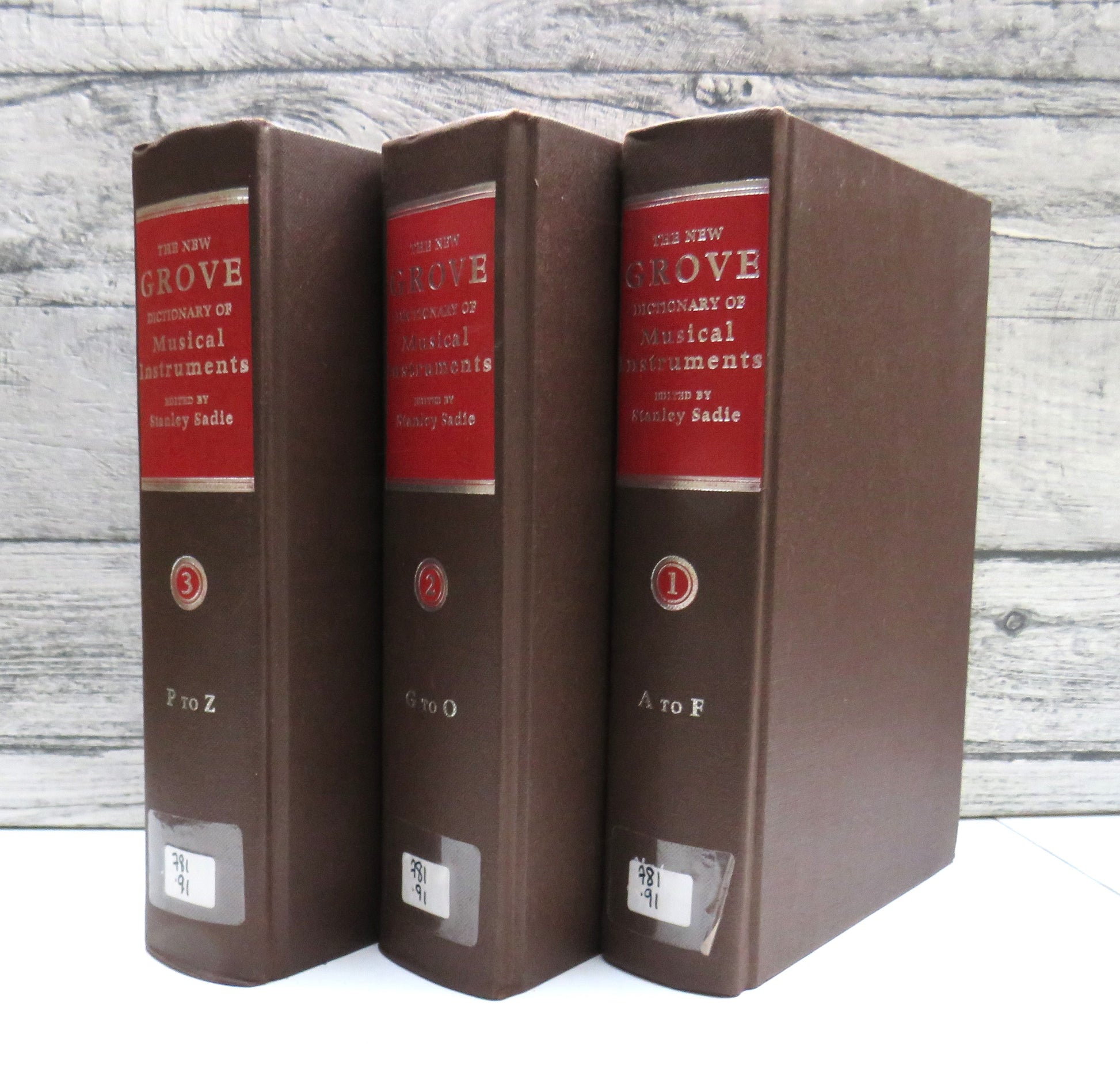 The New Grove Dictionary of Musical Instruments Volume 1 - 3 1987 book front cover