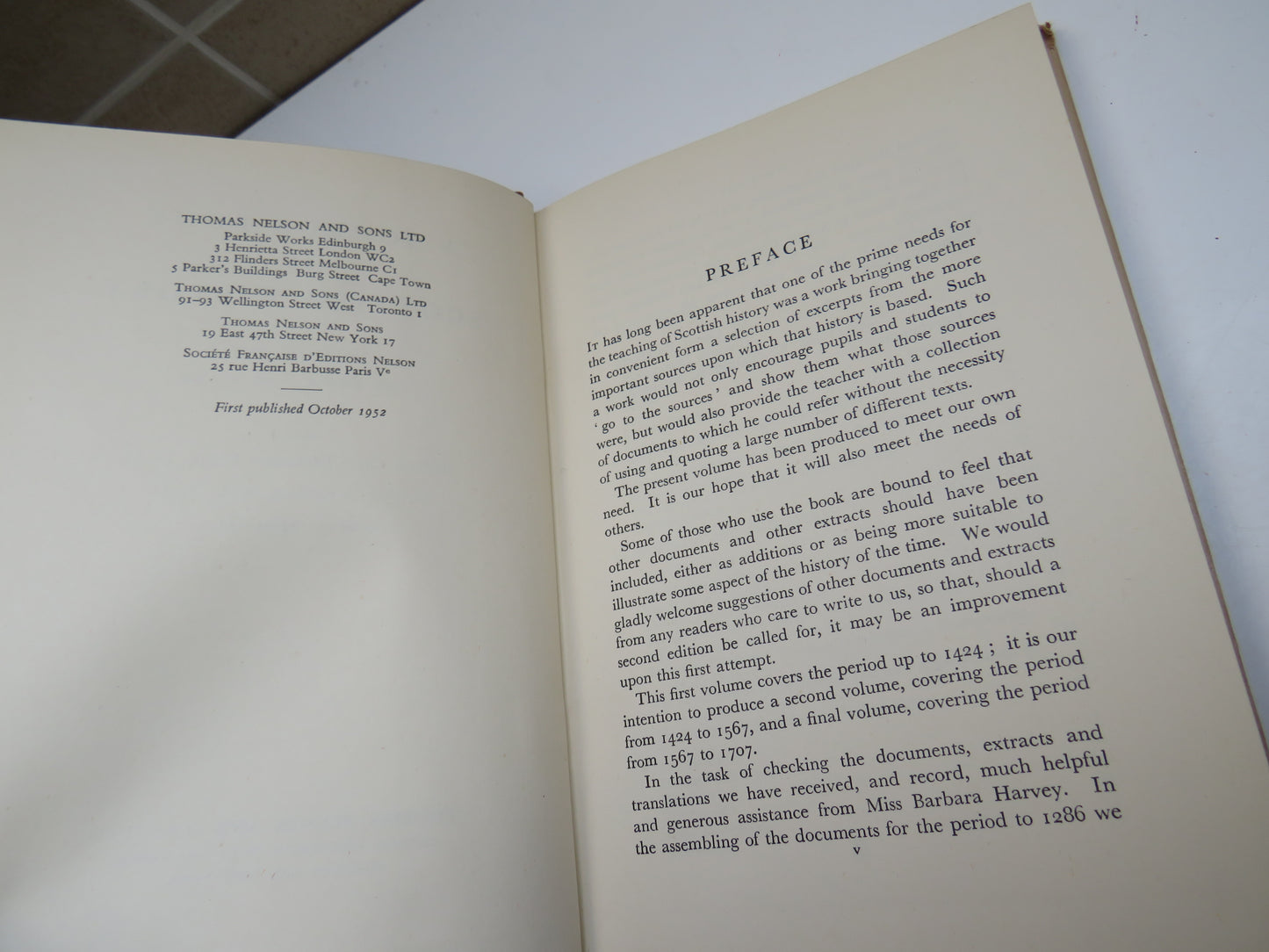 A Source Book of Scottish History Volume One From The Earliest Times To 1424 - 1952