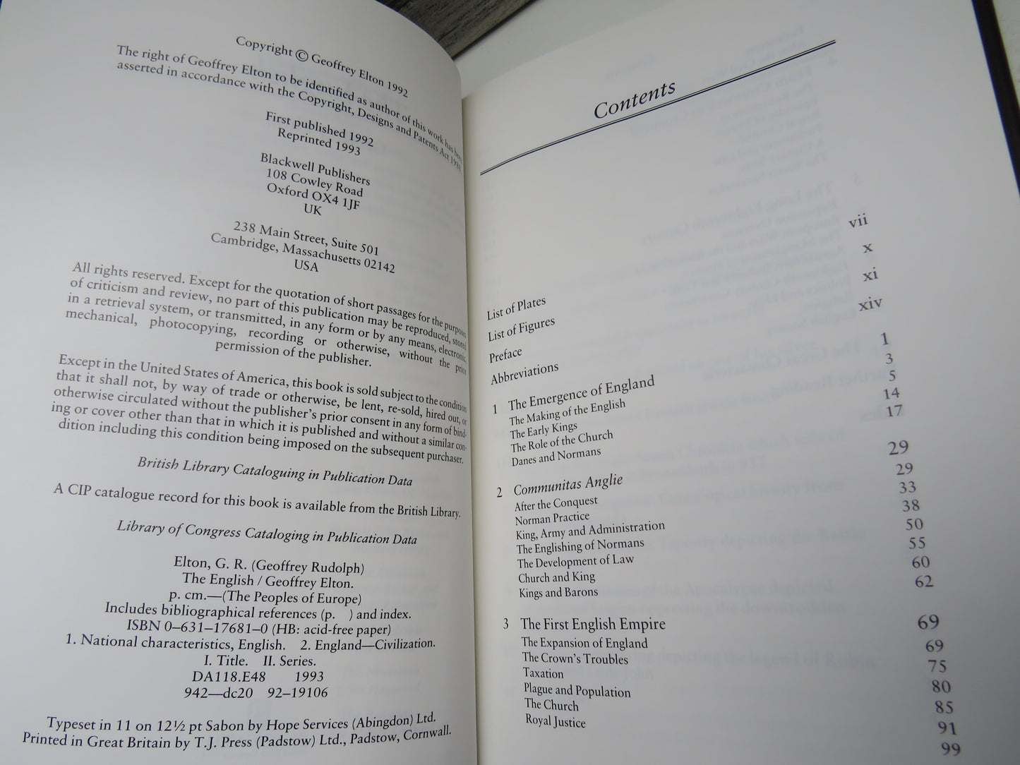 The English By Geoffrey Elton 1992