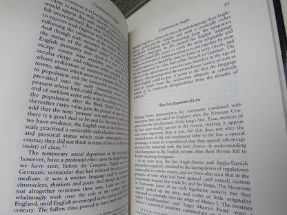 The English By Geoffrey Elton 1992
