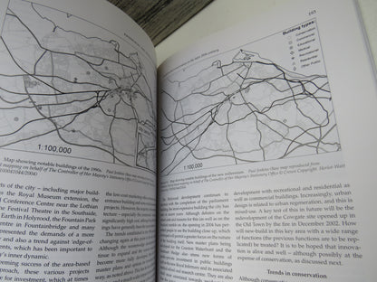 Edinburgh The Making of a Capital City Edited Brian Edwards and Paul Jenkins 2005