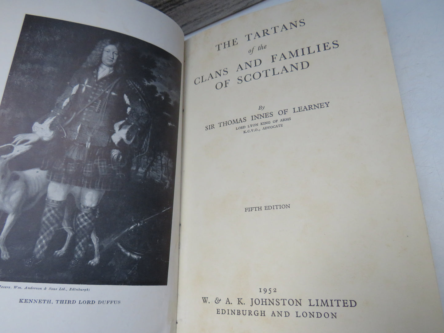 The Tartans of the Clans and Families of Scotland By Sir Thomas Innes of Learney 1952