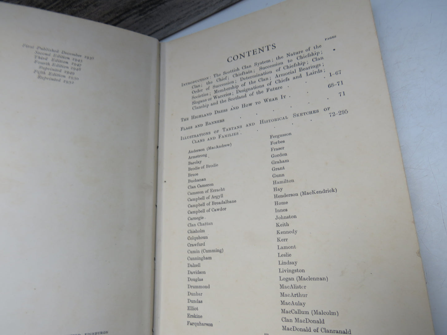 The Tartans of the Clans and Families of Scotland By Sir Thomas Innes of Learney 1952
