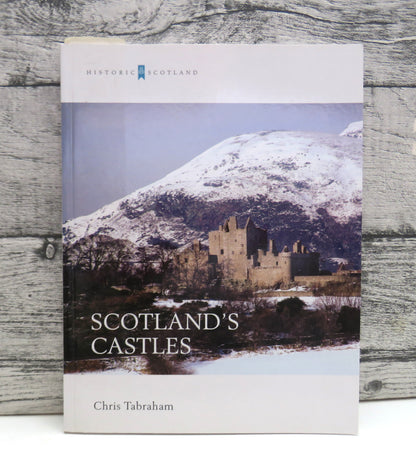 Scotland's Castles By Chris Tabraham 2005 Historic Scotland book front cover
