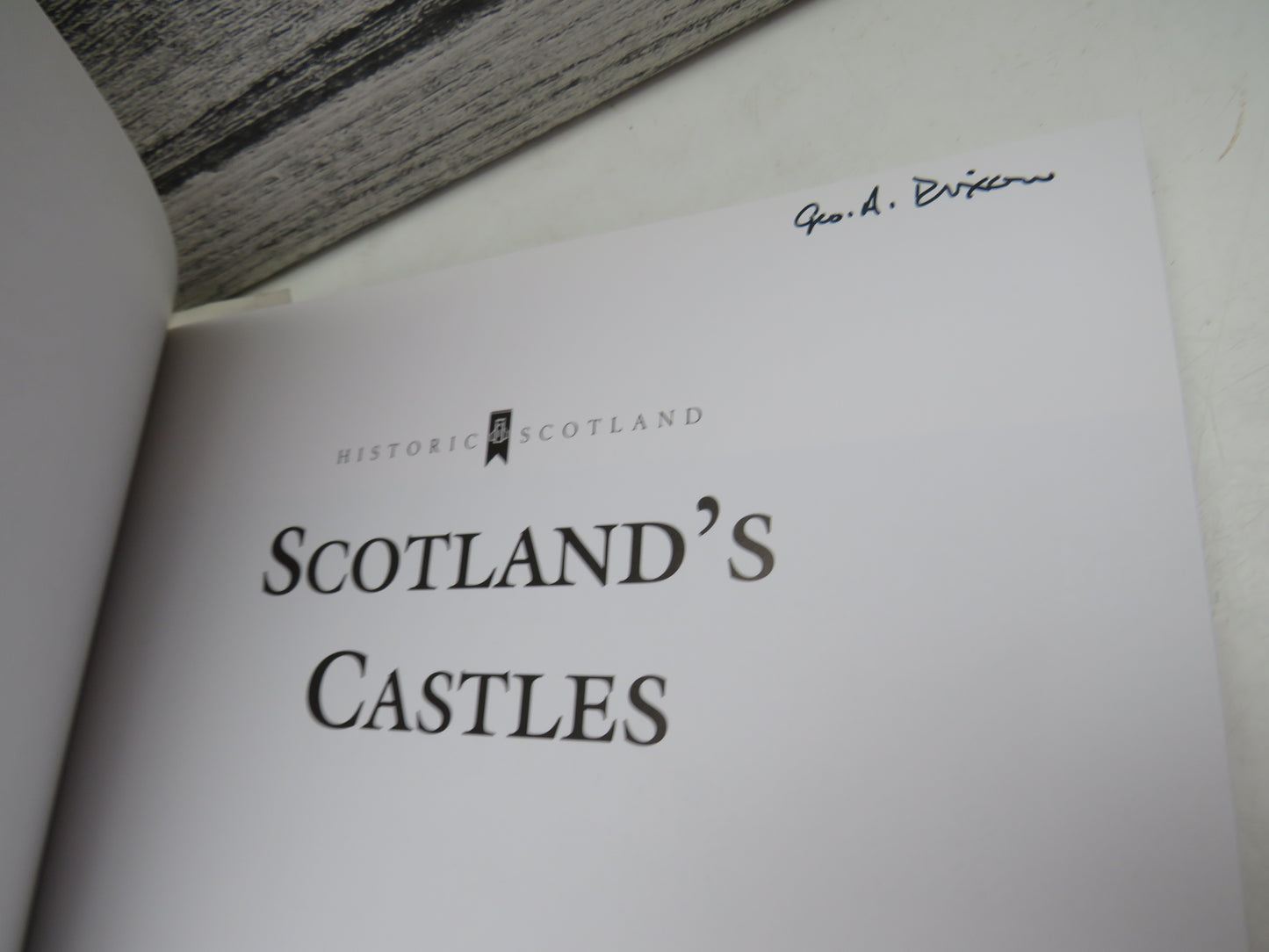 Scotland's Castles By Chris Tabraham 2005 Historic Scotland