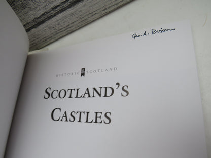 Scotland's Castles By Chris Tabraham 2005 Historic Scotland book image 3