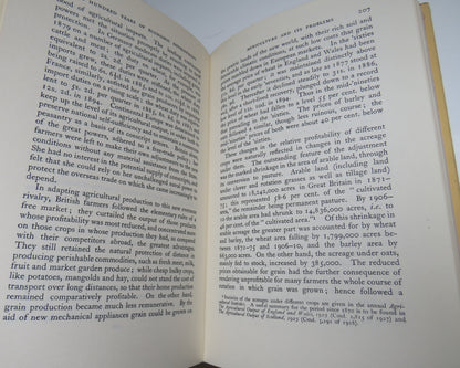 A Hundred Years of Economic Development in Great Britain (1840 - 1940) by G. P. Jones & A. G. Pool book image 5