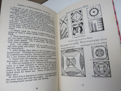 Simple Fabric Printing By Stuart and Patricia Robinson 1962 Vintage Book book image 5
