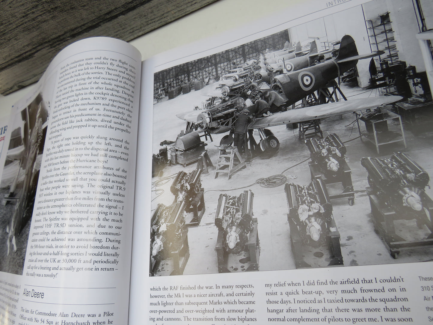 Spitfire Flying Legend The Fighter & The Few By John Dibbs and Tony Holmes 1999