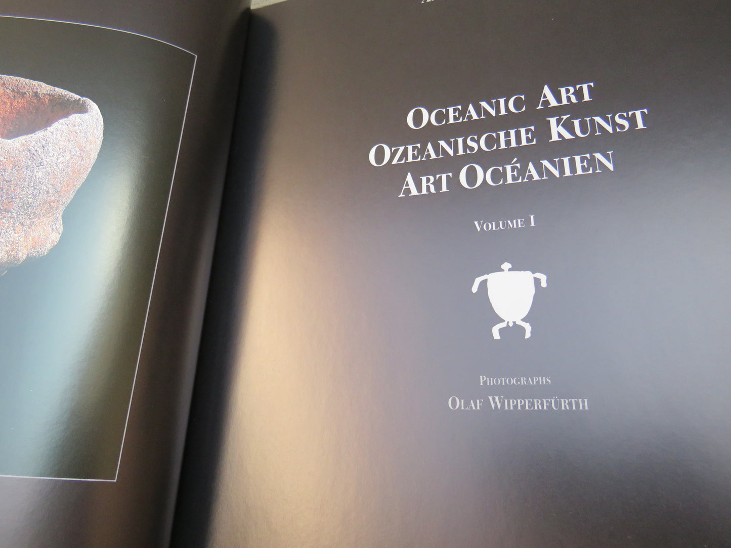 Oceanic Art by Anthony JP Meyer, Volumes I and II, 1995