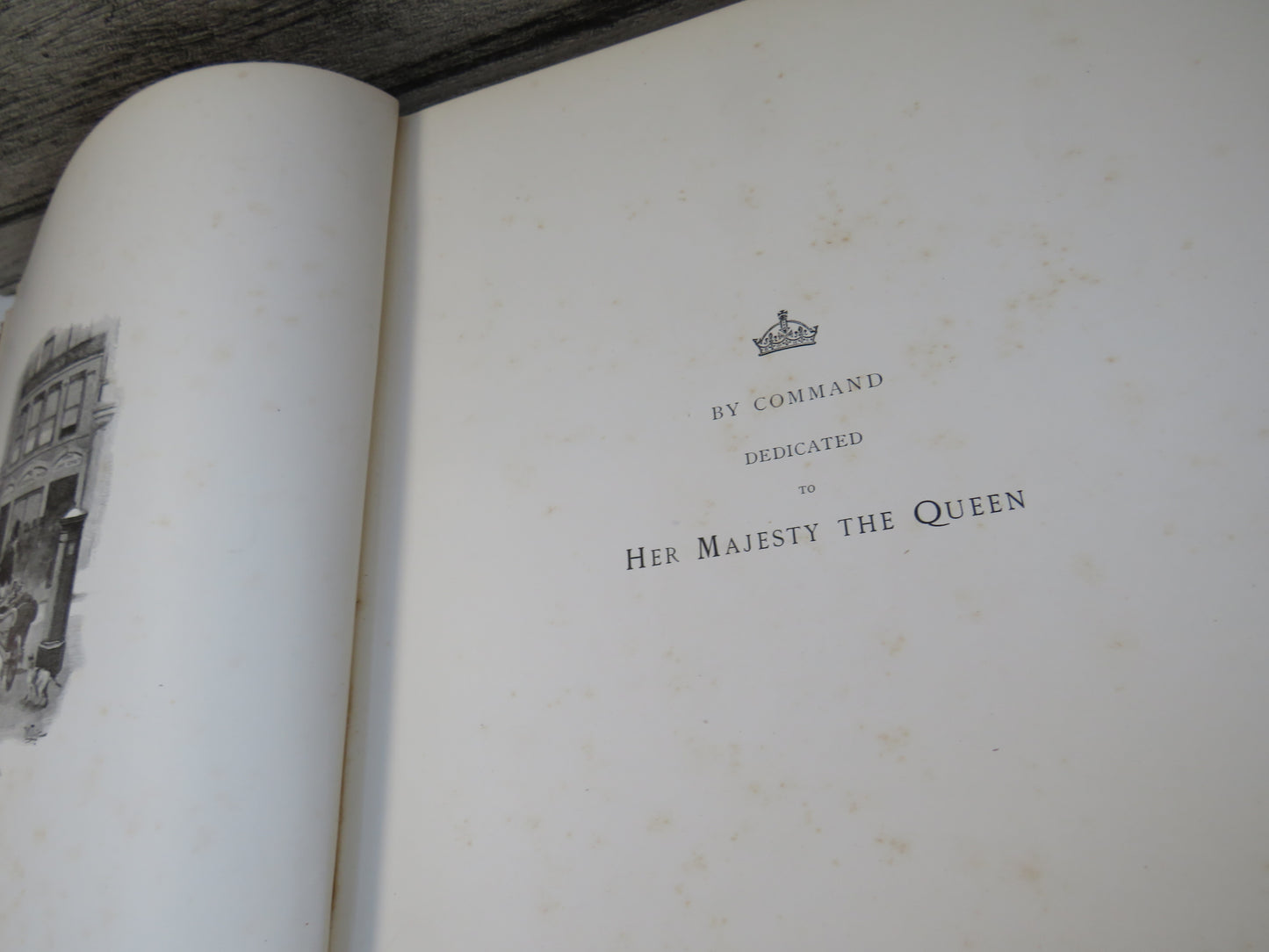 London City, It's History-Streets- Traffic- Buildings- People by W. J. Loftie, 1891