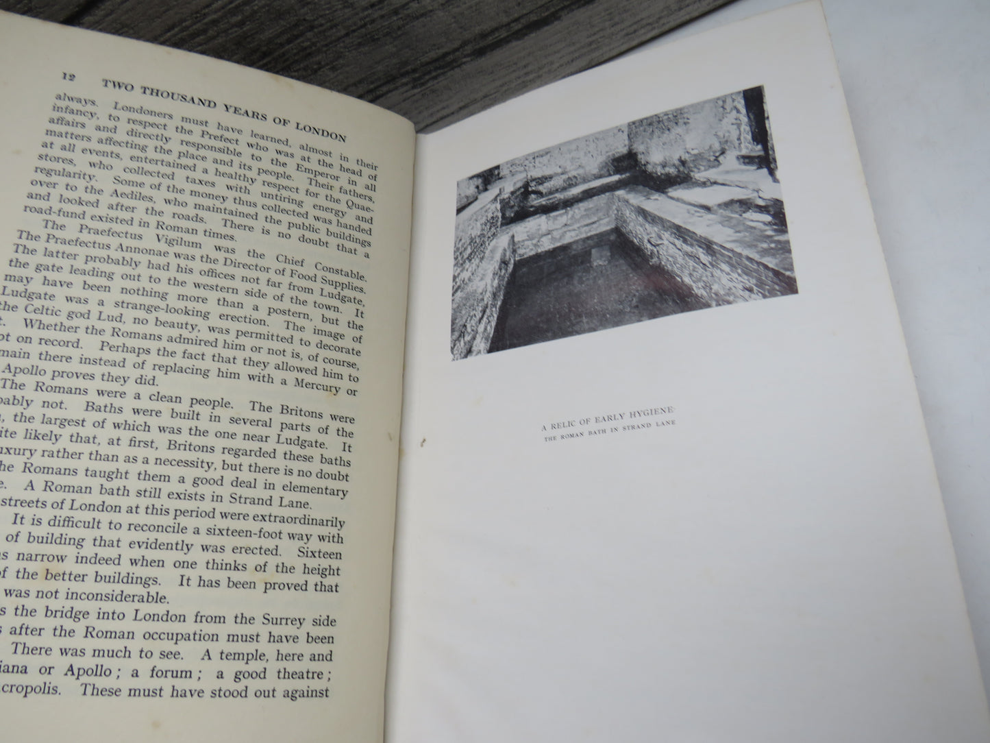 Two Thousand Years of London By C. Whitaker-Wilson 1935