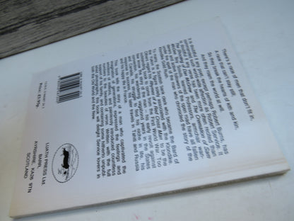 On The Trail of Robert Service By G. W. Lockhart 1991