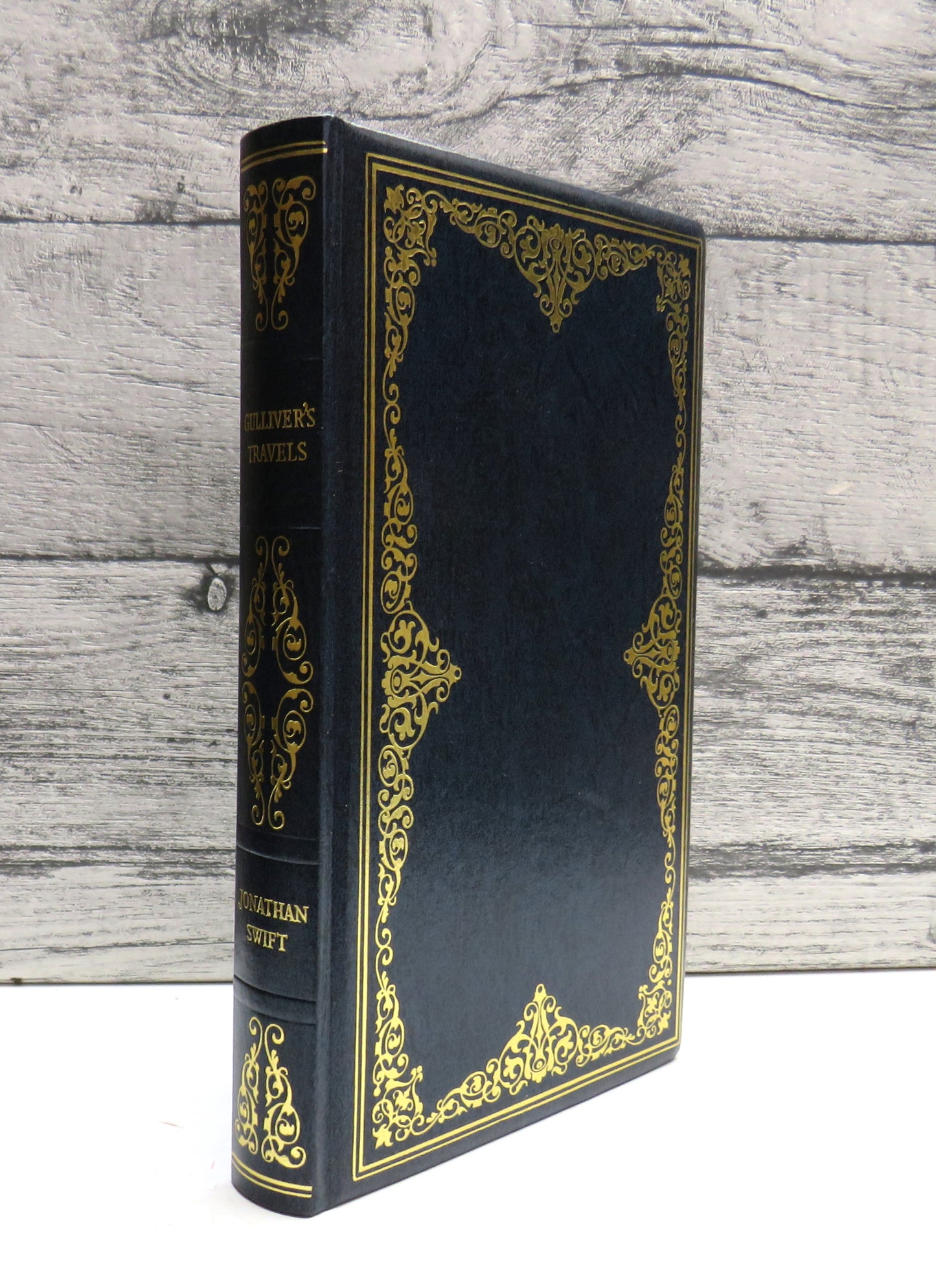 Gulliver's Travels by Jonathan Swift, Heron Books