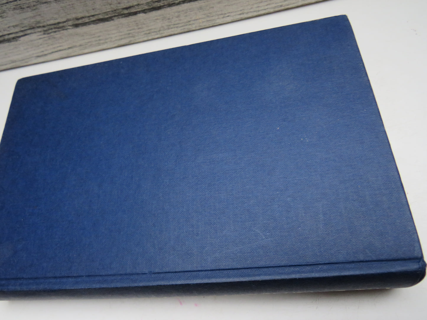 The Genealogist's Encyclopedia By L.G. Pine 1969